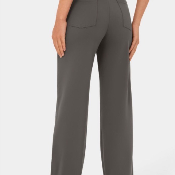 Halara High Waisted Button Multiple Pockets Straight Leg - Picture 2 of 2